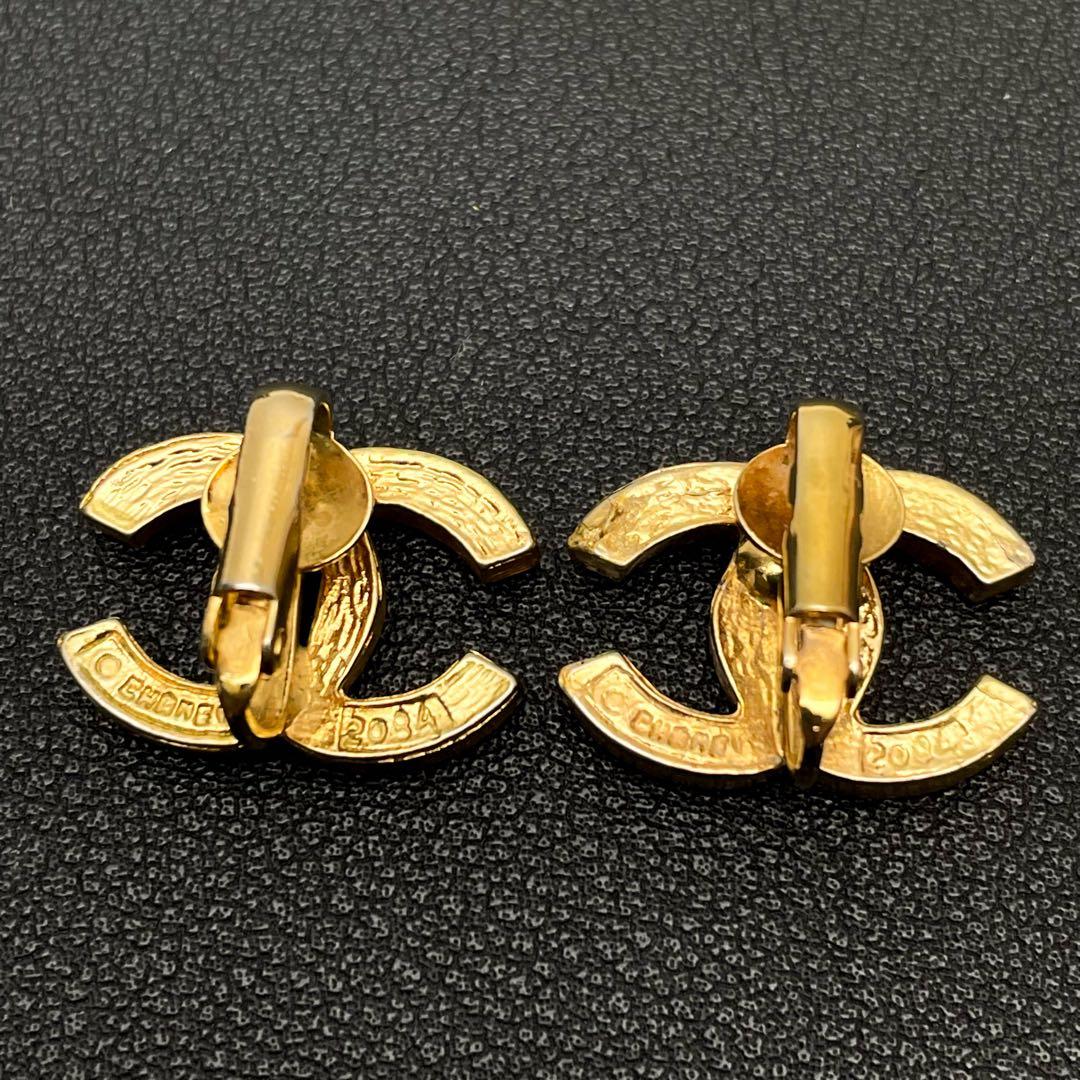 Chanel CC Logo Earrings Line Stone Gold Icon