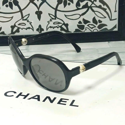 Chanel Sunglasses Pearl CC Logo Black Oval Eyewear