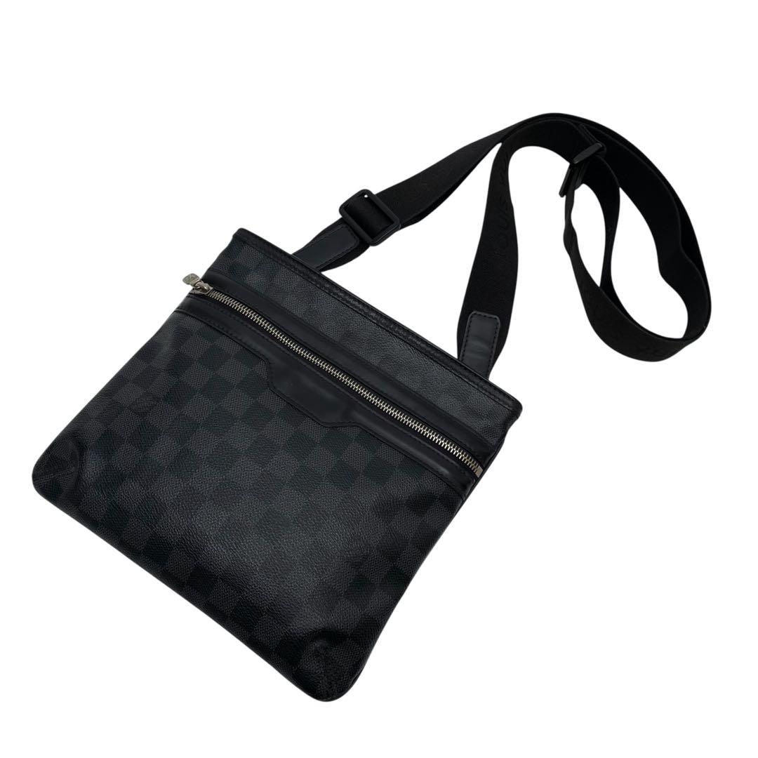 Louis Vuitton Damier Graphite Thomas Shoulder Bag Black — view 3