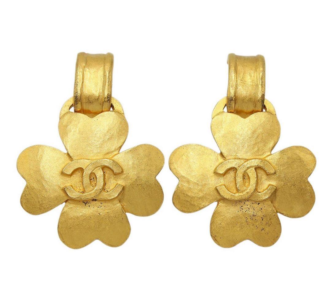 Chanel Coco Mark And Clover Swing Earrings