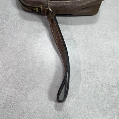 Gucci GG Sherry Line Clutch Brown Leather Logo — view 4