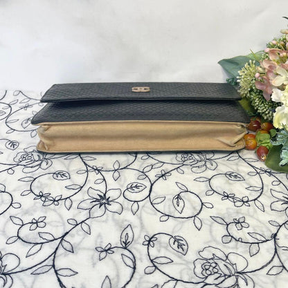 Chanel Chain Wallet Logo Shoulder Bag — view 8