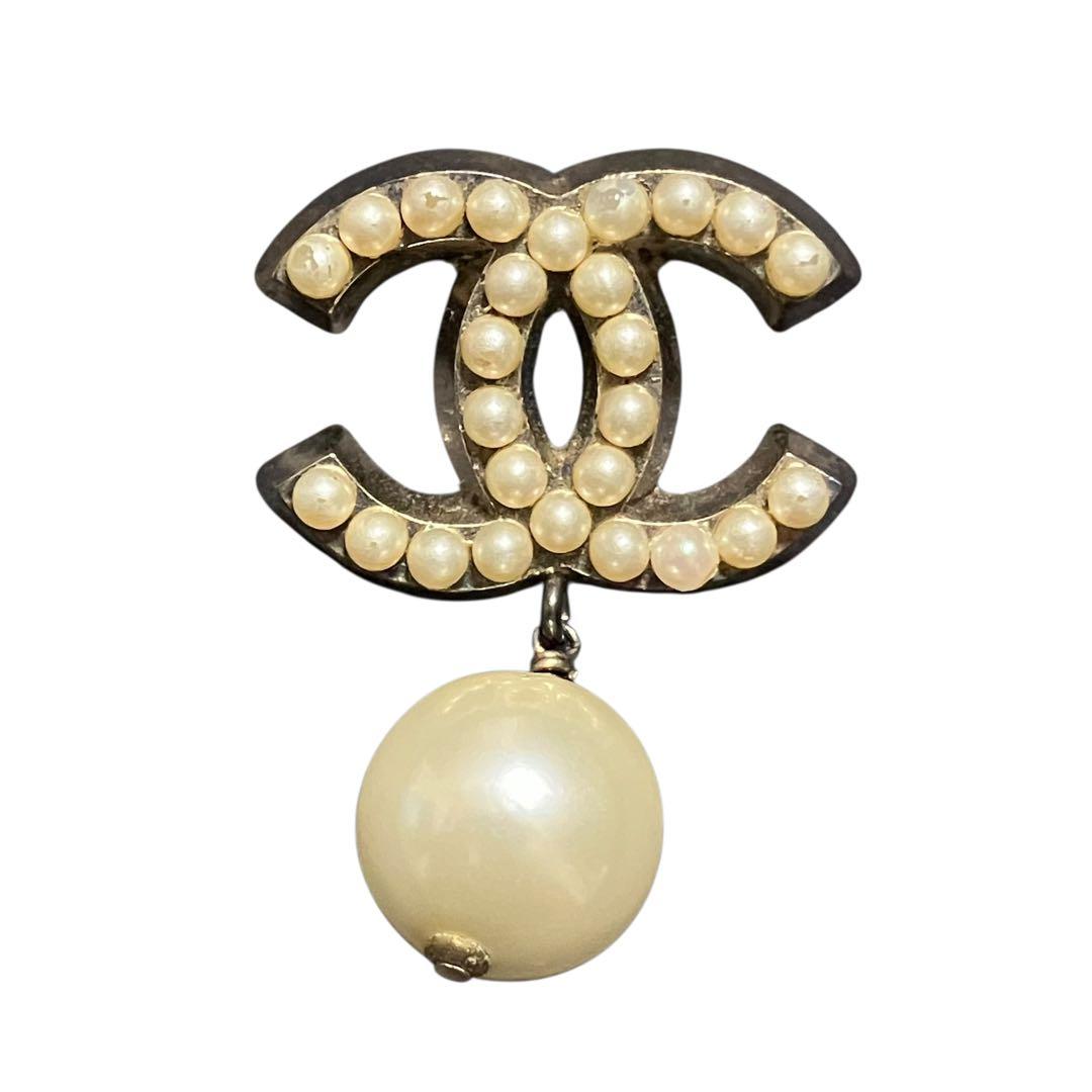 Chanel Gold Coco Mark Swing Pearl Brooch K_063