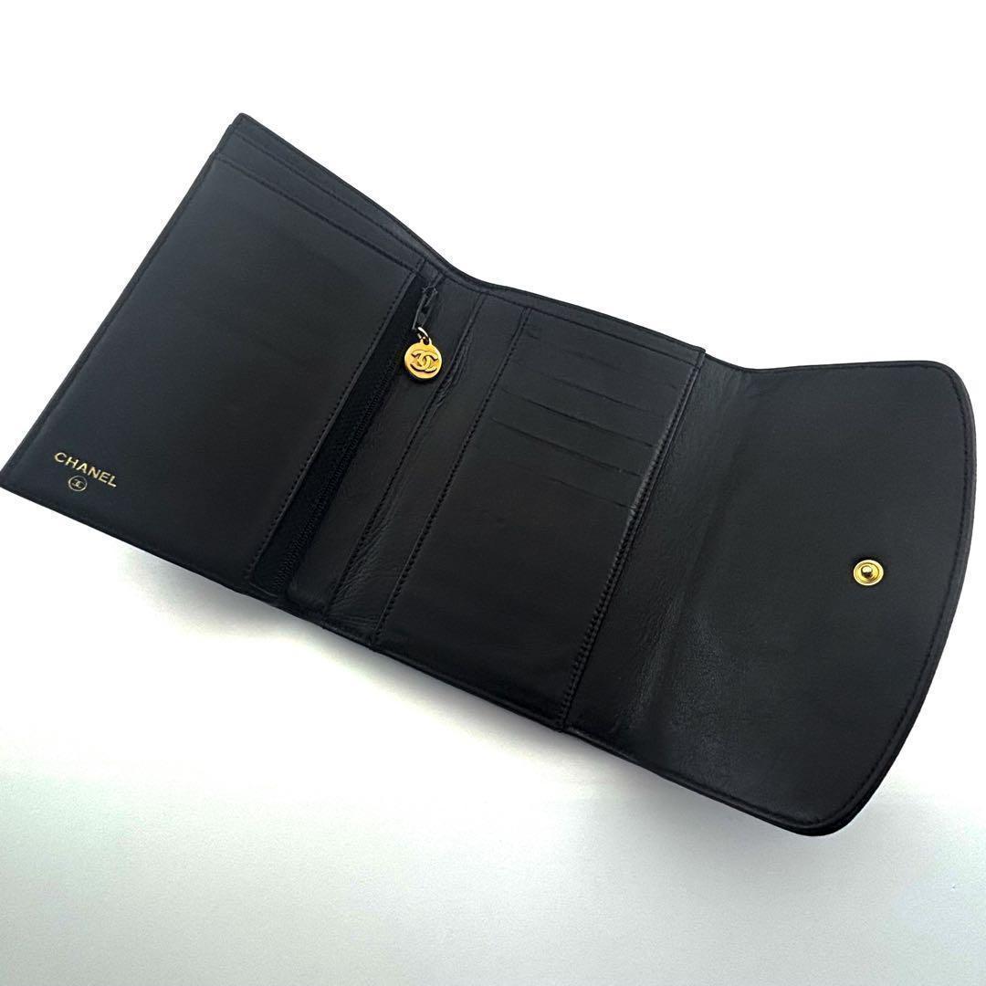 Chanel Wallet Jumbo CC Logo Caviar Trifold Round Charm Black — view 6