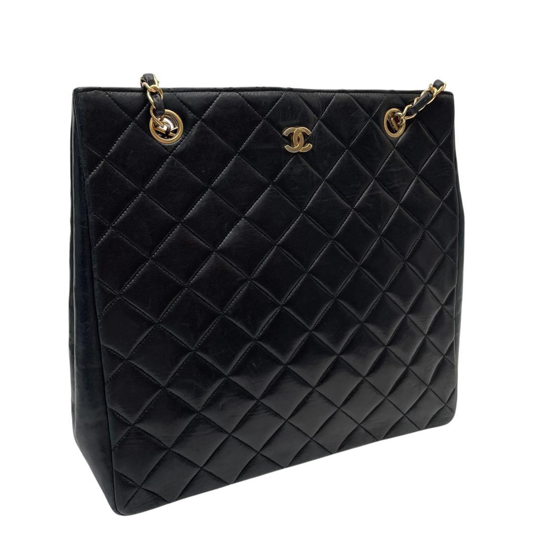 Chanel Quilted Lambskin Chain Shoulder Tote Bag Black — view 7