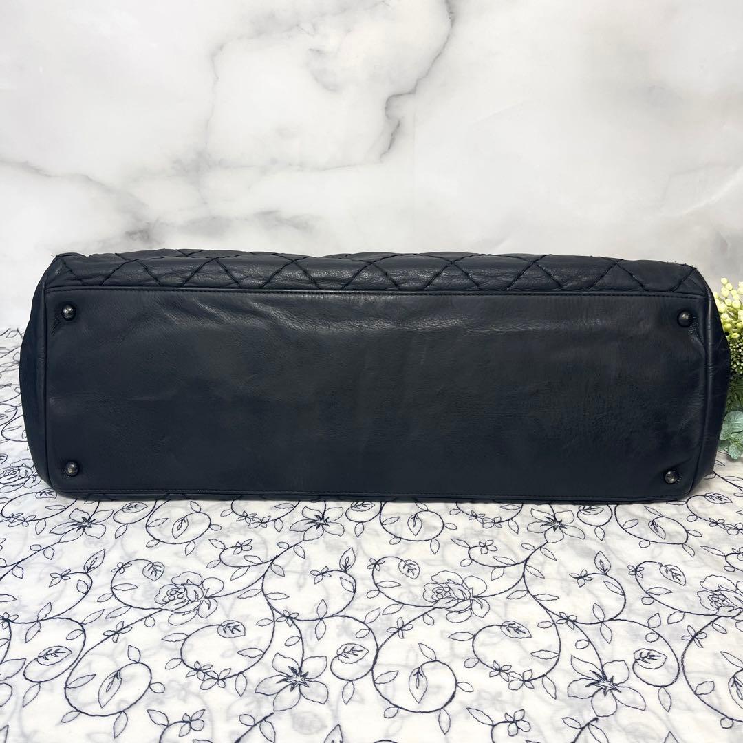 Chanel Shoulder Tote Coco Charm Quilted — view 7