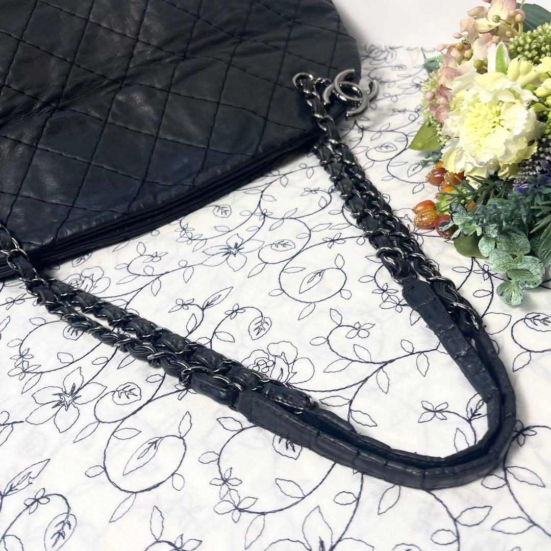 Chanel Shoulder Tote Coco Charm Quilted — view 8