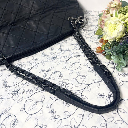 Chanel Shoulder Tote Coco Charm Quilted — view 8