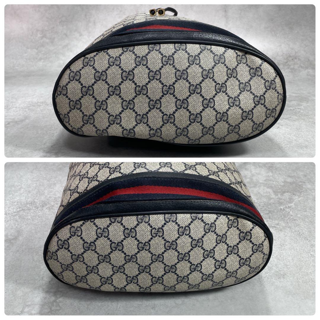 Gucci GG Sherry Line Shoulder Bag Navy Leather Drawstring — view 7