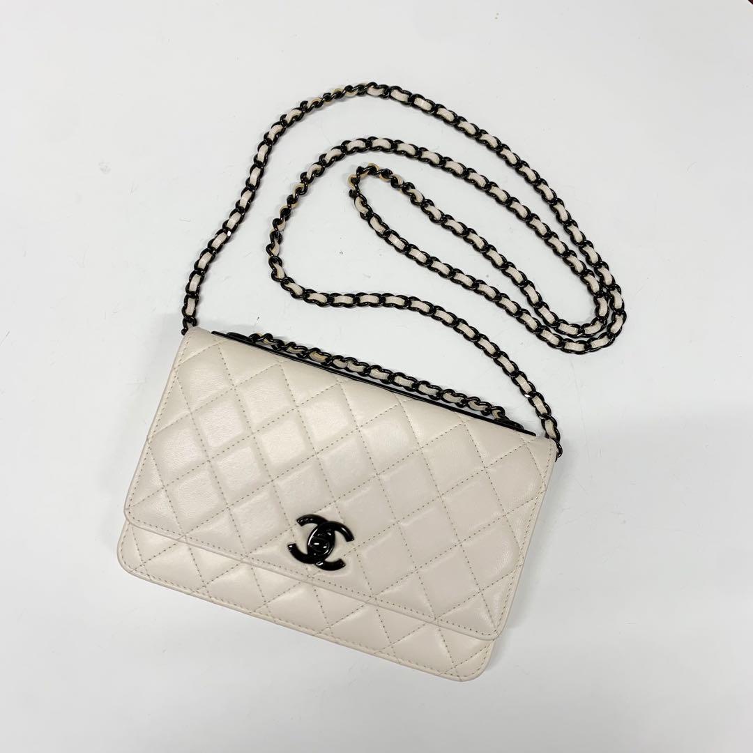 Chanel Lambskin Turnlock Shoulder Bag Chain Wallet — view 5