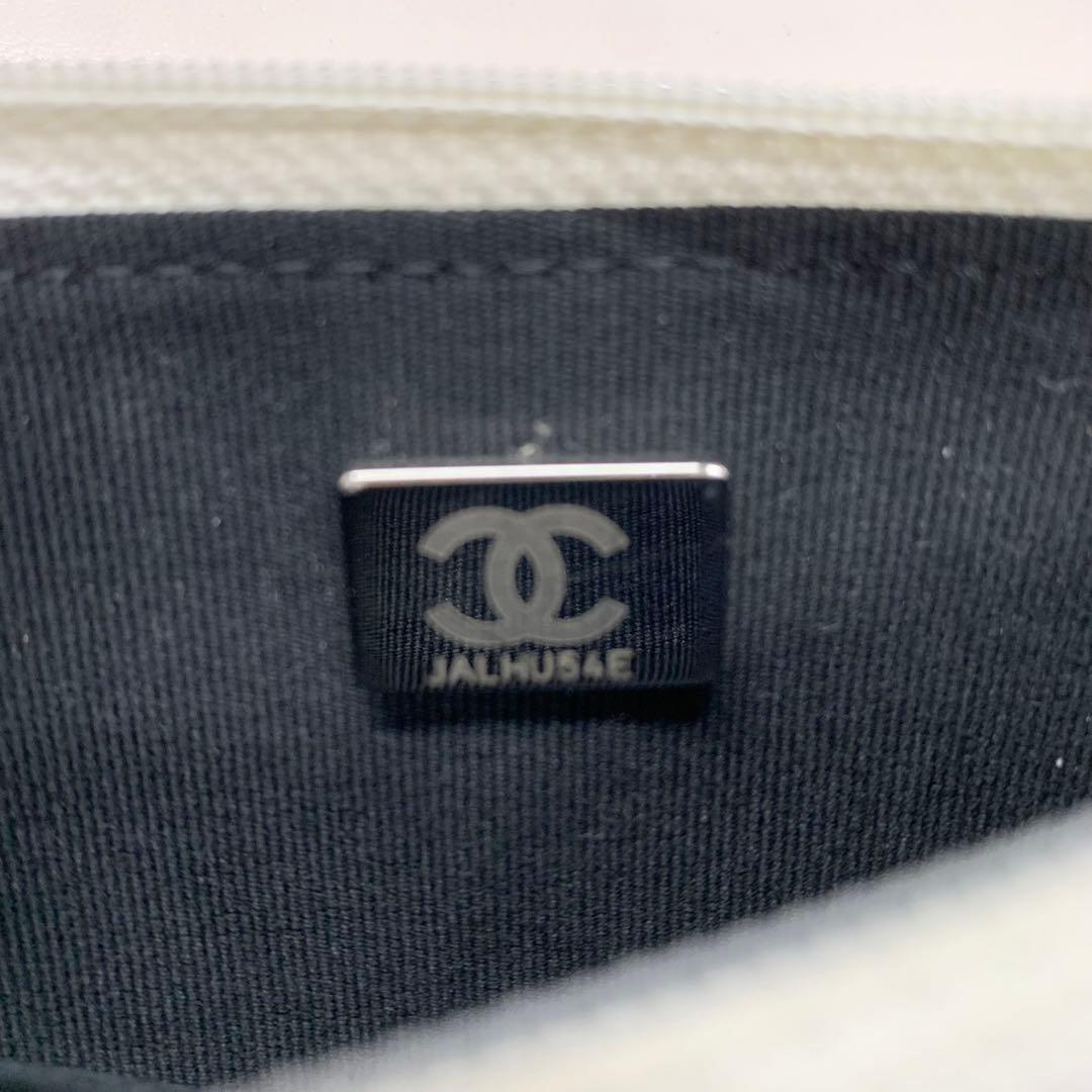 Chanel Lambskin Turnlock Shoulder Bag Chain Wallet — view 8