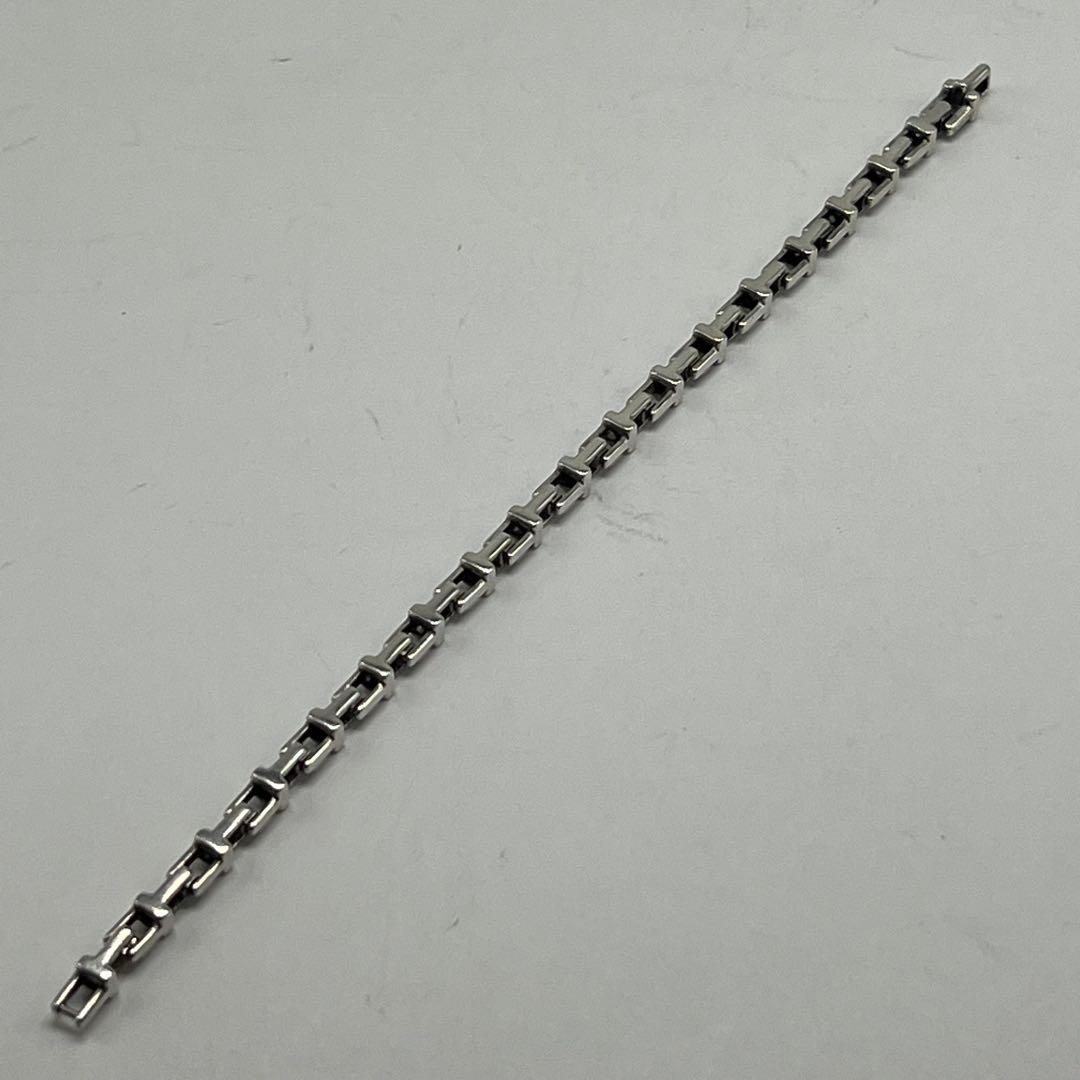 Tiffany & Co Tiffany T Narrow Chain Bracelet — view 3