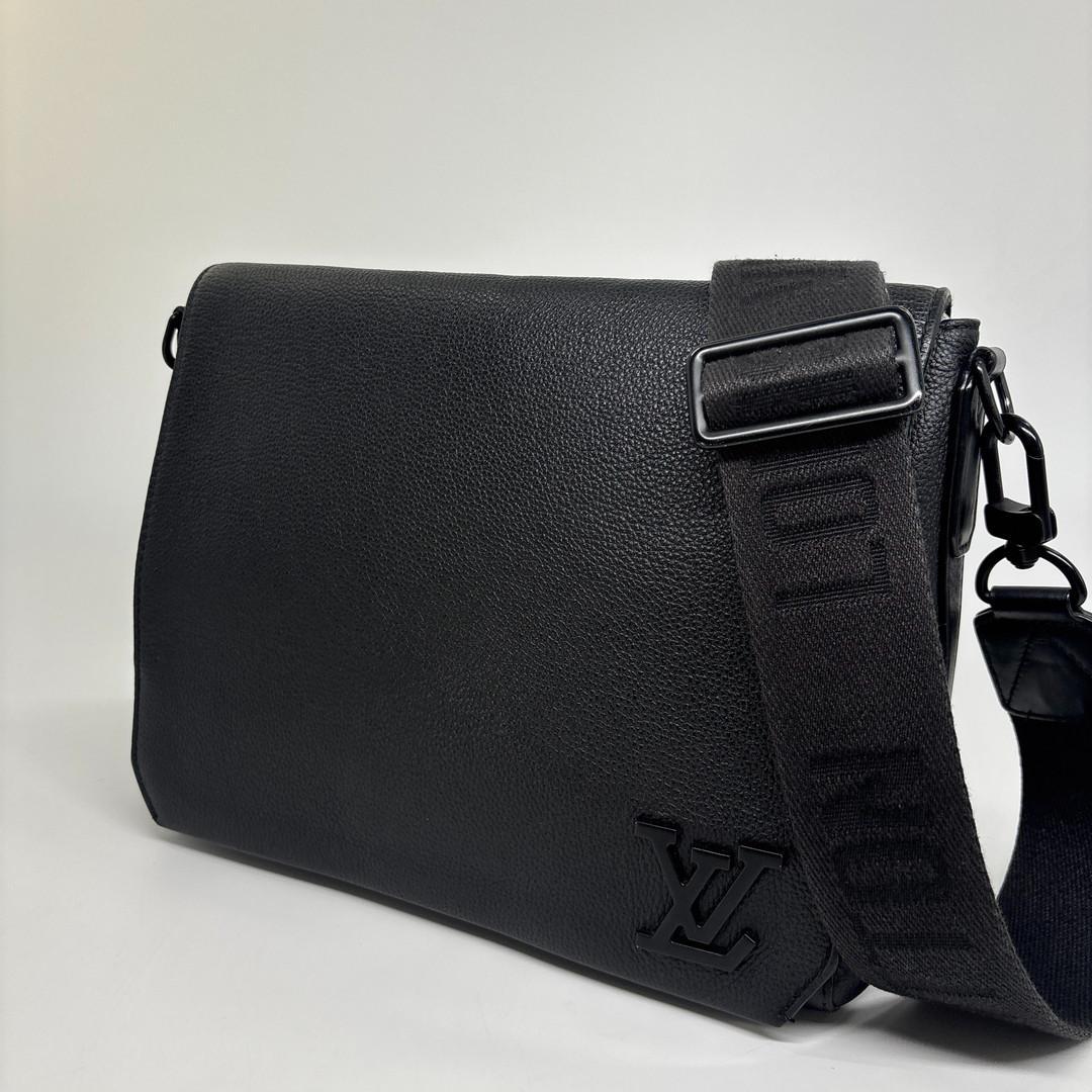 Louis Vuitton Super Aerogram Takeoff Messenger Bag — view 2