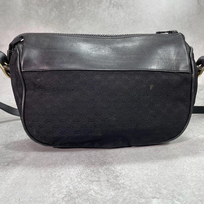 Gucci GG Shoulder Bag Black Leather Gold Logo — view 3