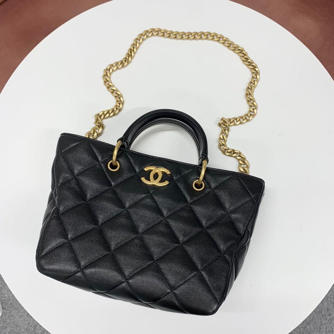 Chanel Quilted CC Logo Chain Shoulder Bag — view 5