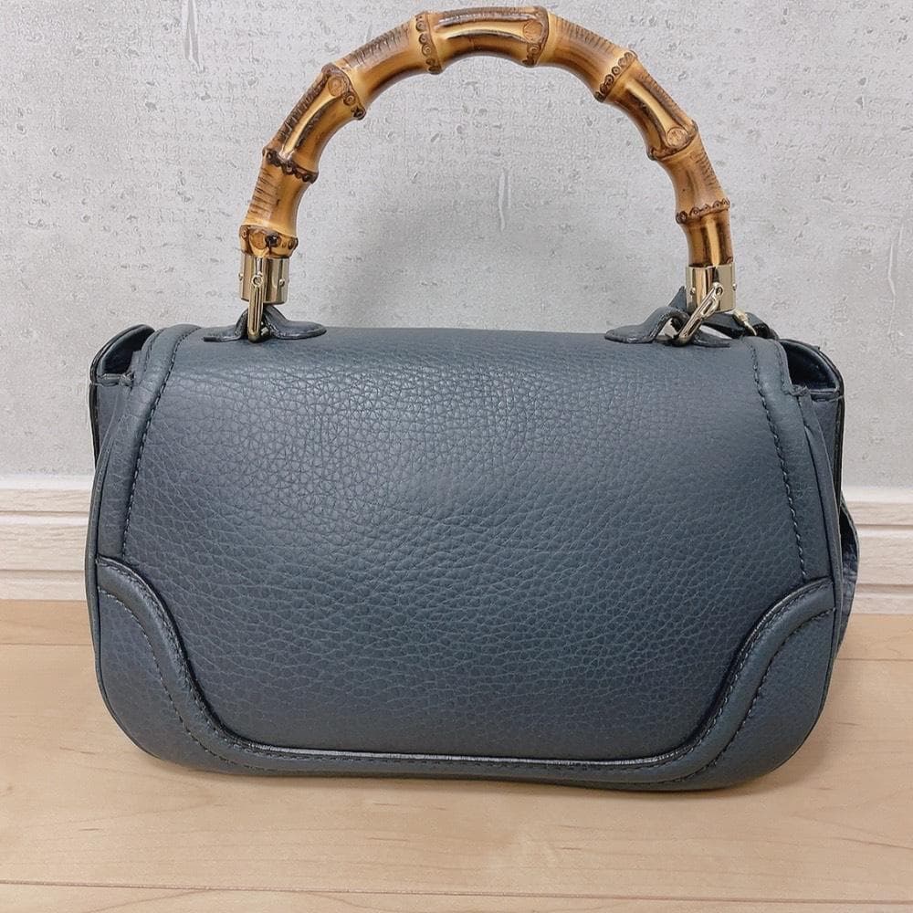 Gucci New Bamboo 2-Way Handbag Tassel — view 3