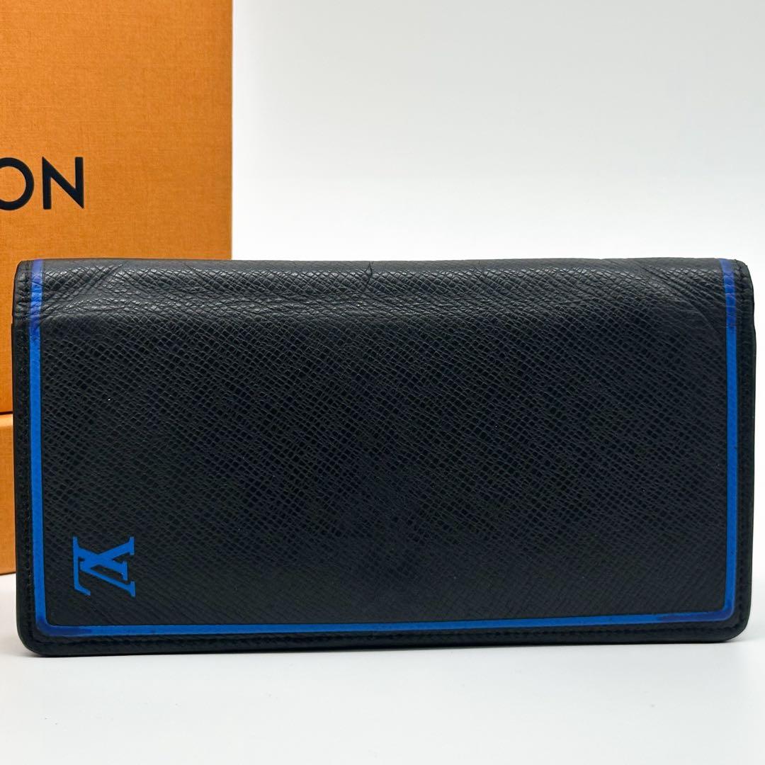 Louis Vuitton Rare New Portefeuille Brazza Taiga Black Wallet — view 2