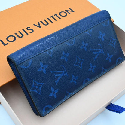 Louis Vuitton Taigarama Portefeuille Brazza Wallet Cobalt Monogram — view 2