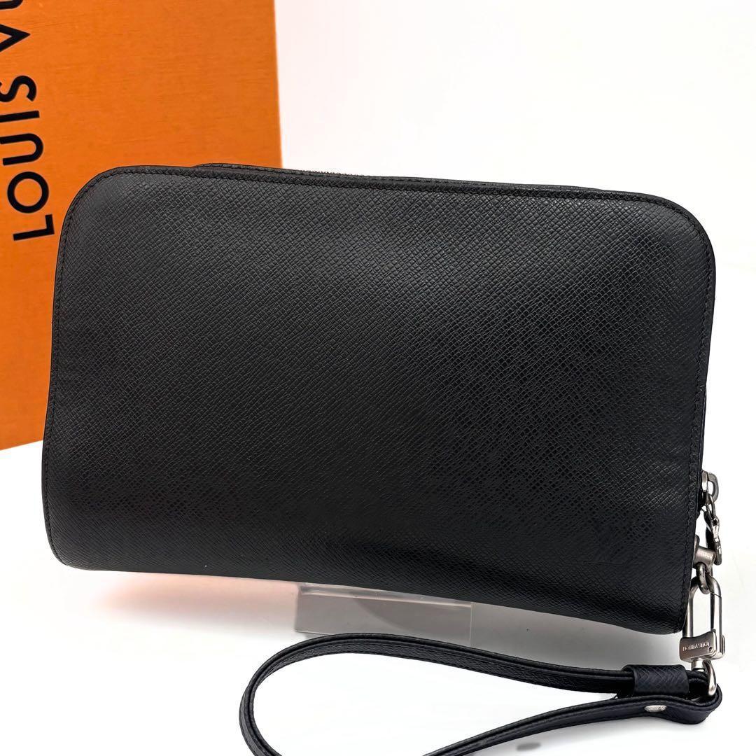 Louis Vuitton Taiga Baikal Clutch Ardoise