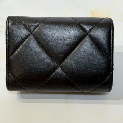 Chanel 19 Dixneuf Small Flap Wallet Trifold — view 3