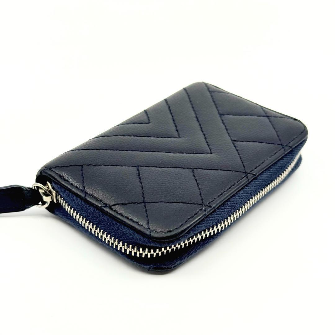 Chanel Stitch CC Coin Case Card — view 8
