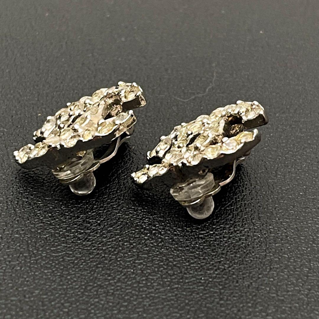 Chanel CC Logo Earrings 03A Rhinestone Icon Silver — view 4
