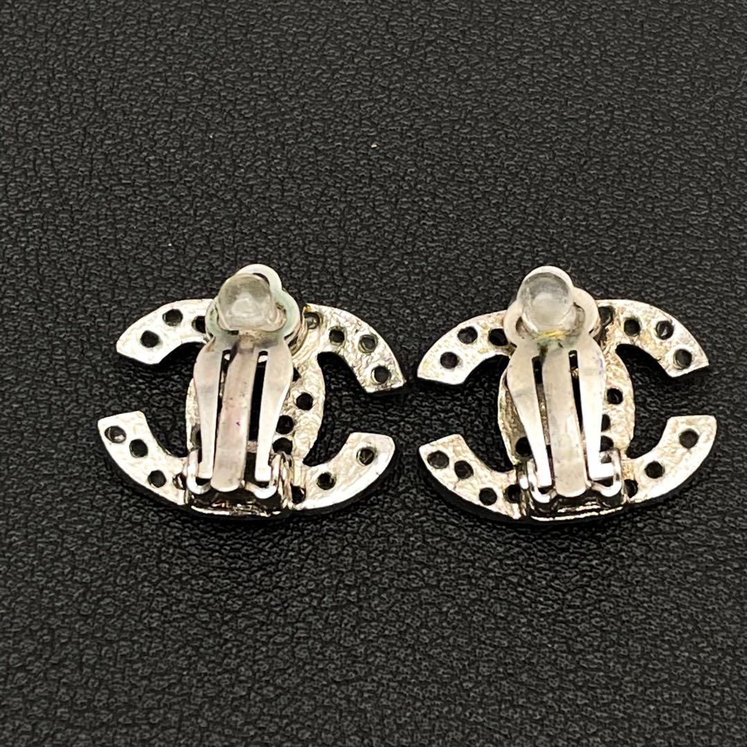 Chanel CC Logo Earrings 03A Rhinestone Icon Silver — view 5