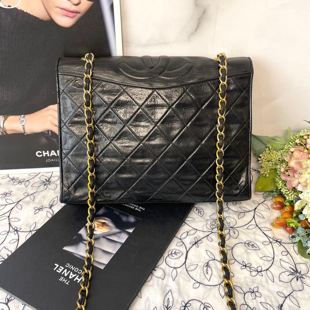 Chanel Vintage Quilted CC Logo Black — view 2