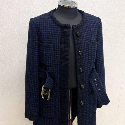Chanel Big CC Logo Belt Staggered Tweed Collarless Coat