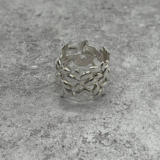 Tiffany & Co Paloma Picasso Olive Leaf Ring
