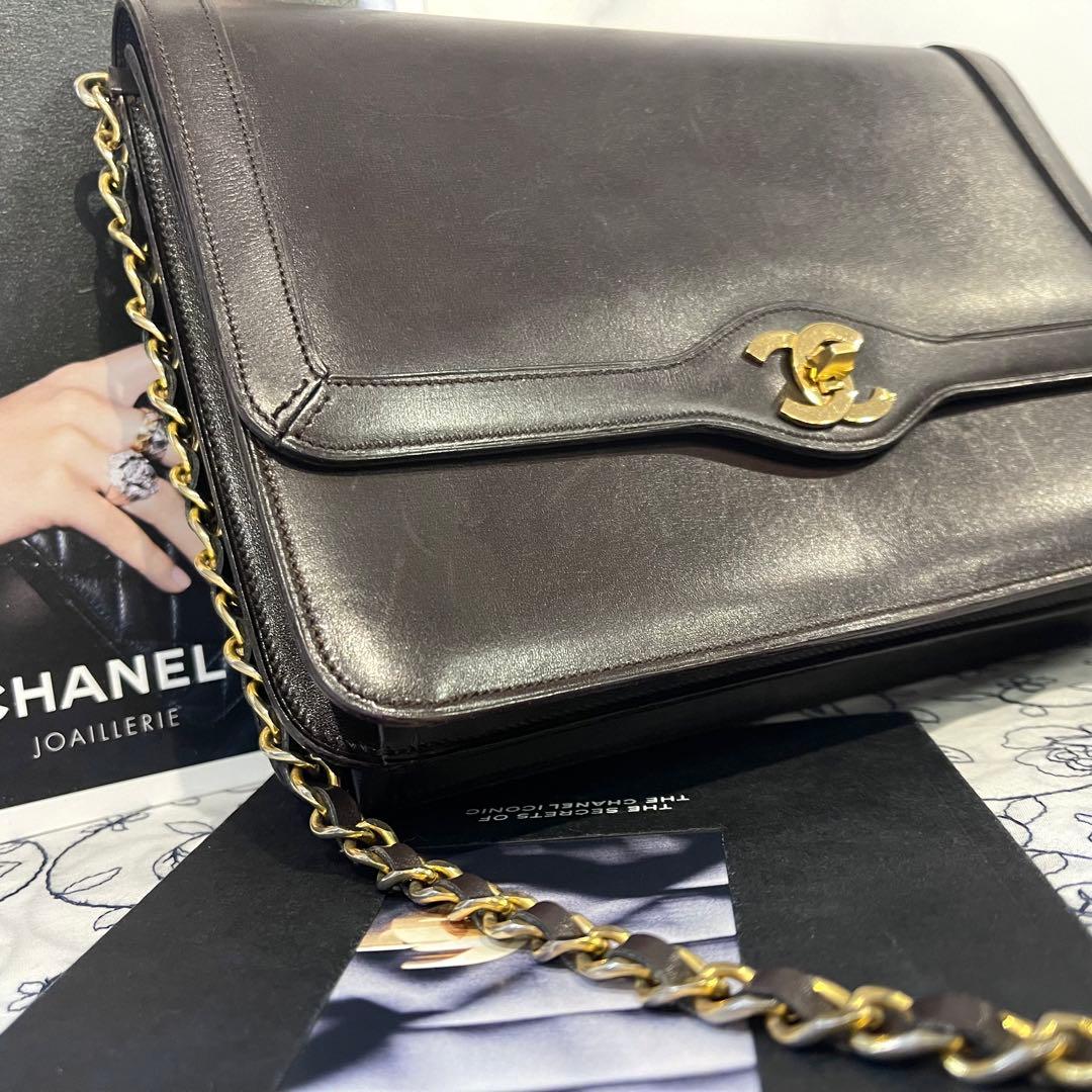 Chanel Vintage Turnlock Chain — view 4