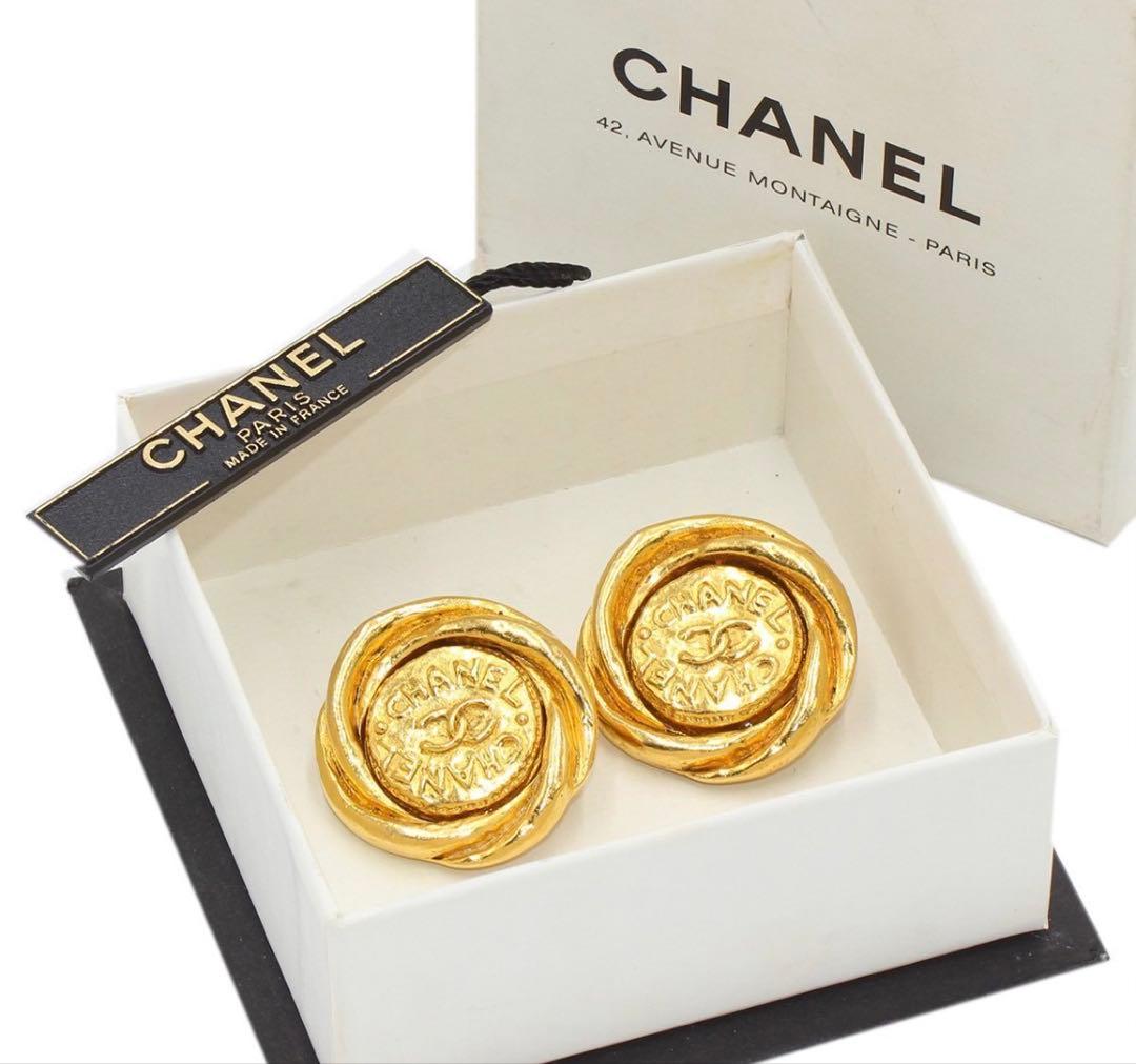 Chanel Coco Mark Logo Round Earring