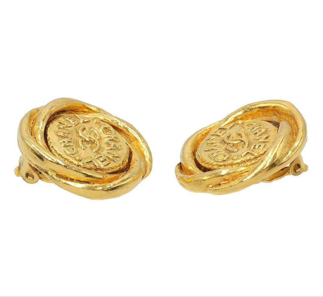 Chanel Coco Mark Logo Round Earring