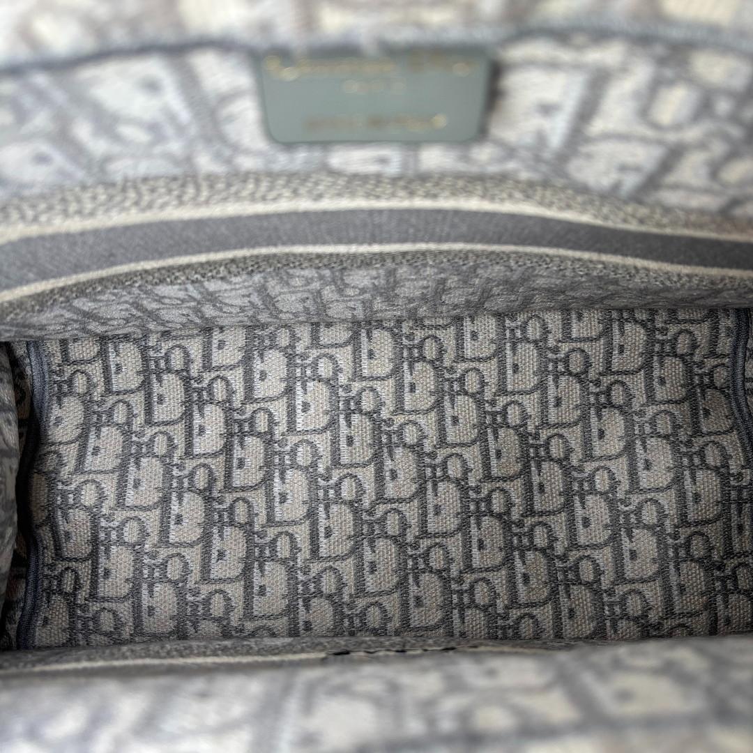 Christian Dior Book Tote Medium Oblique Gray