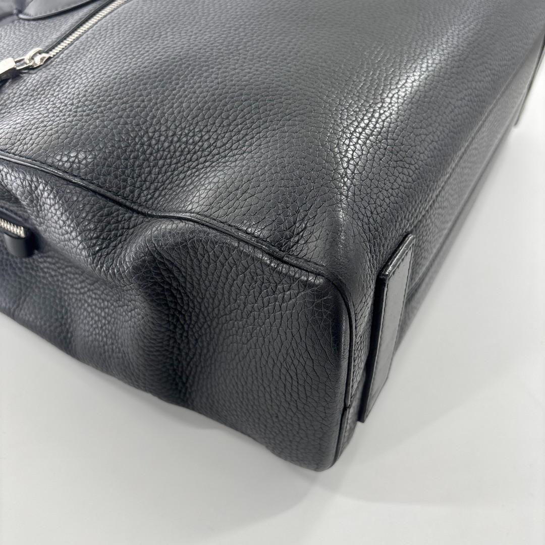 Louis Vuitton Super Taurillon Cabas Business Bag Black — view 7