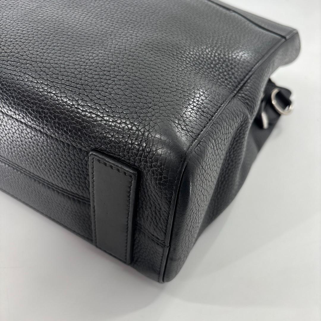 Louis Vuitton Super Taurillon Cabas Business Bag Black — view 8