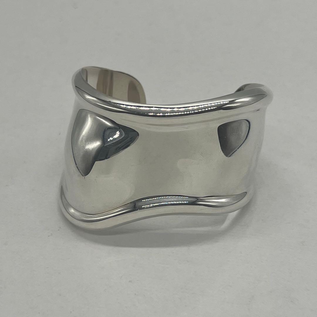 Tiffany & Co Elsa Peretti Bone Calfskin Bangle Bracelet — view 3