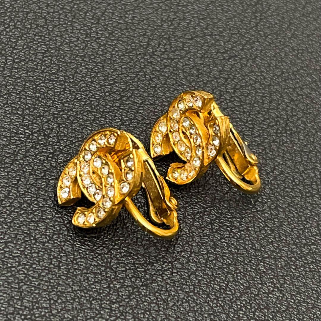 Chanel CC Logo Earrings Rhinestone Gold — view 2