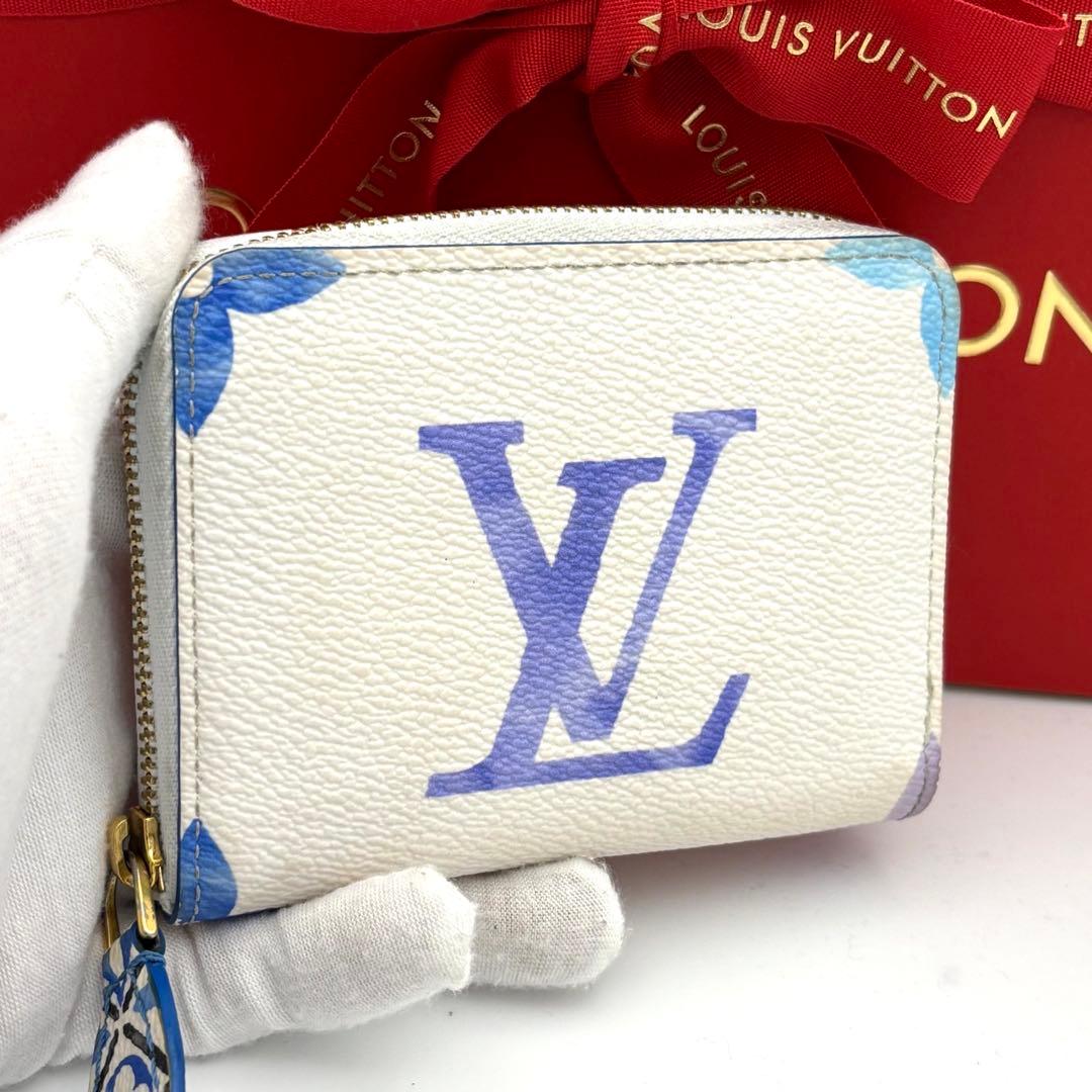 Louis Vuitton Coin Case Zippy Purse White Blue