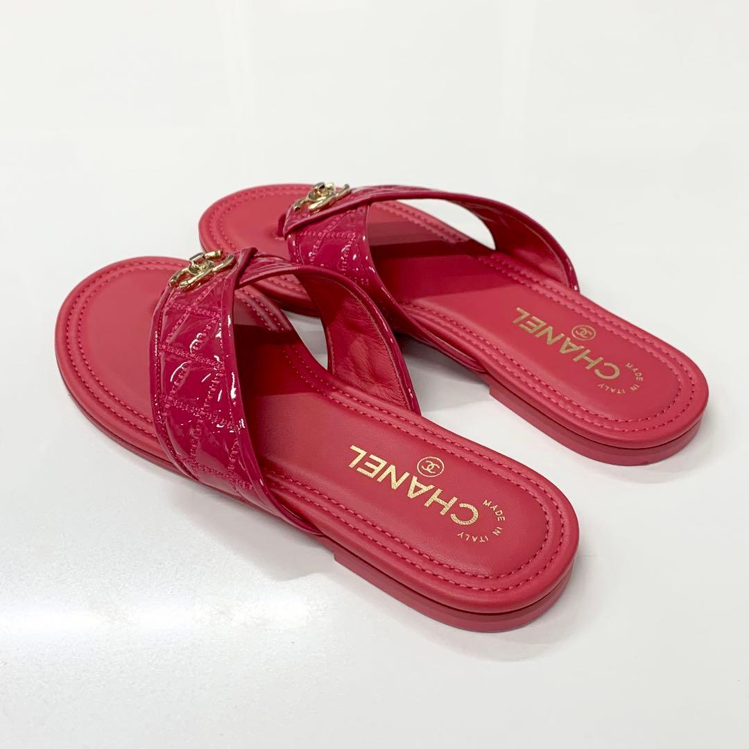 Chanel CC Logo Quilted Patent Thong Sandals Pink — view 4