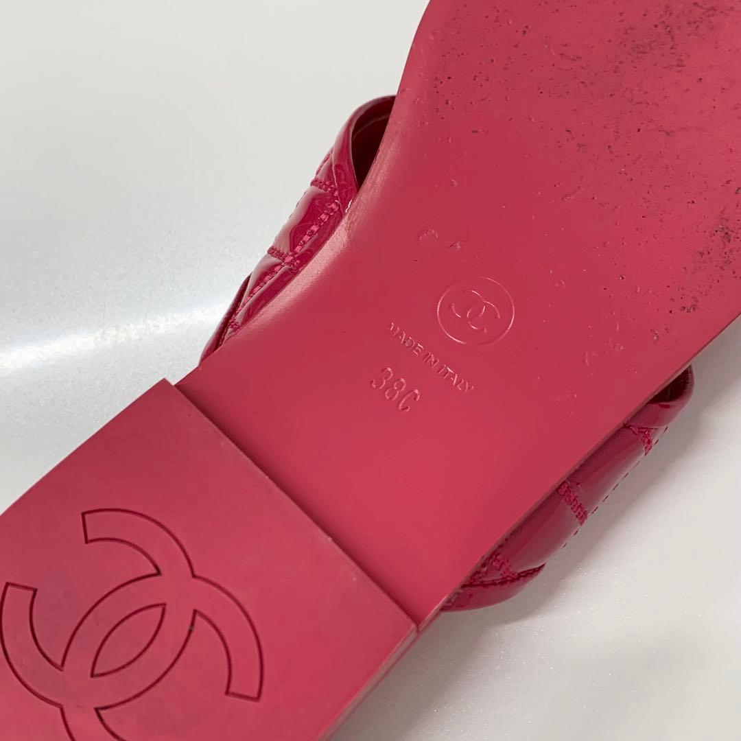 Chanel CC Logo Quilted Patent Thong Sandals Pink — view 8