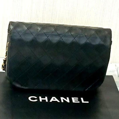Chanel Quilted Chain Shoulder Lambskin Double Flap Black — view 2
