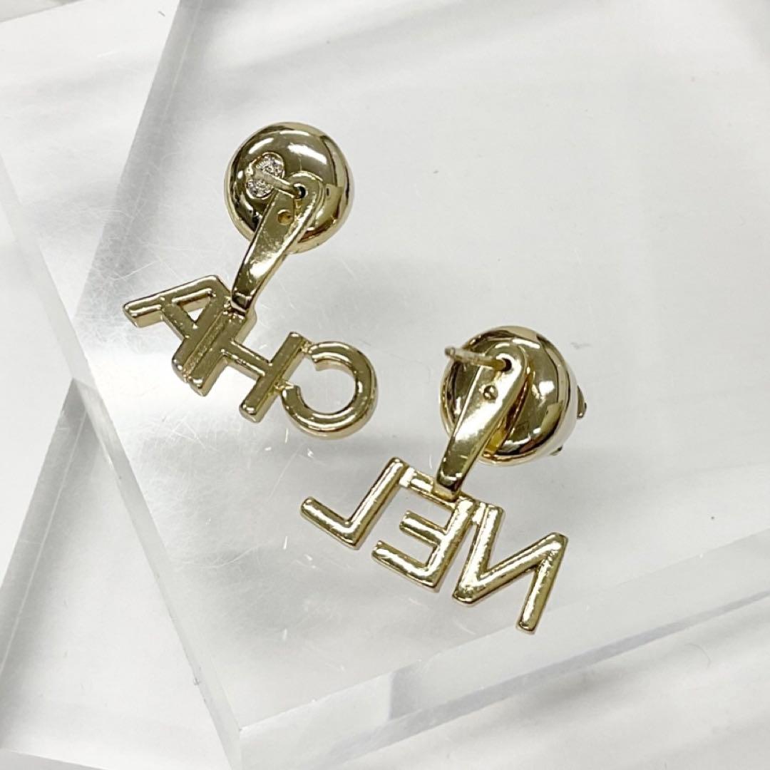 Chanel Earrings CC Logo Rhinestone Pearl Gold — view 3