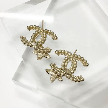 Chanel Earrings CC Logo Pearl Line Stone Flower Gold — view 3