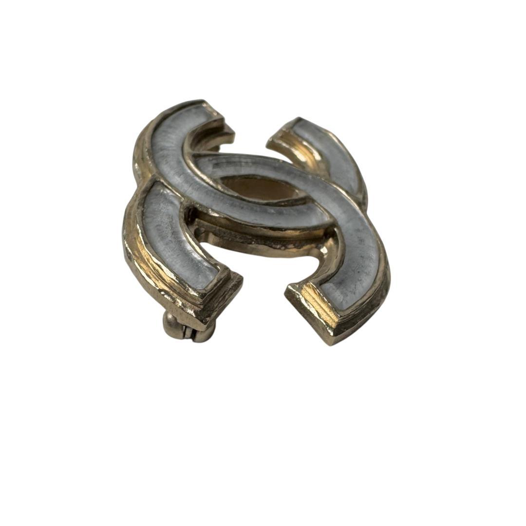 Chanel CC Logo Brooch Silver Gold — view 3