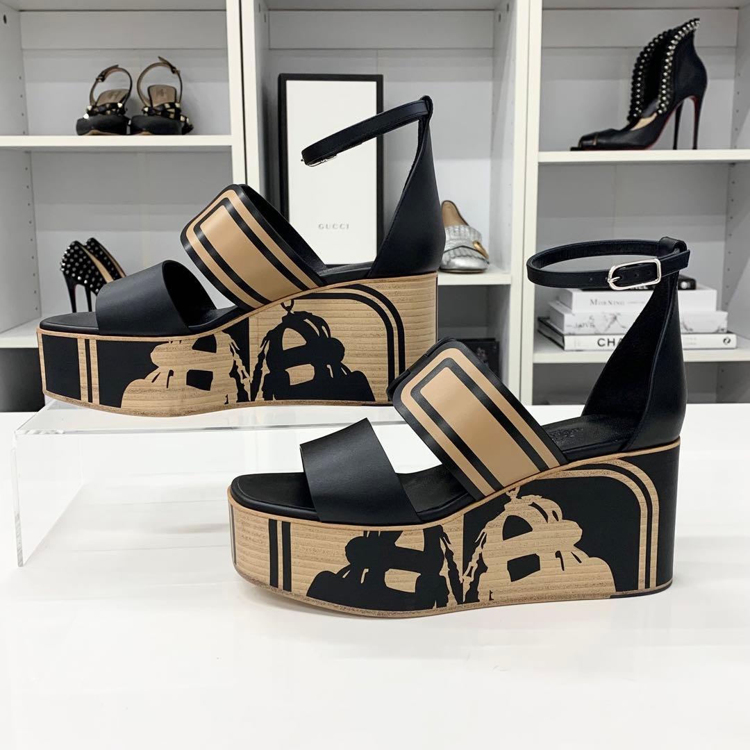 Hermes Charis Leather Wedge Sole Sandals Black