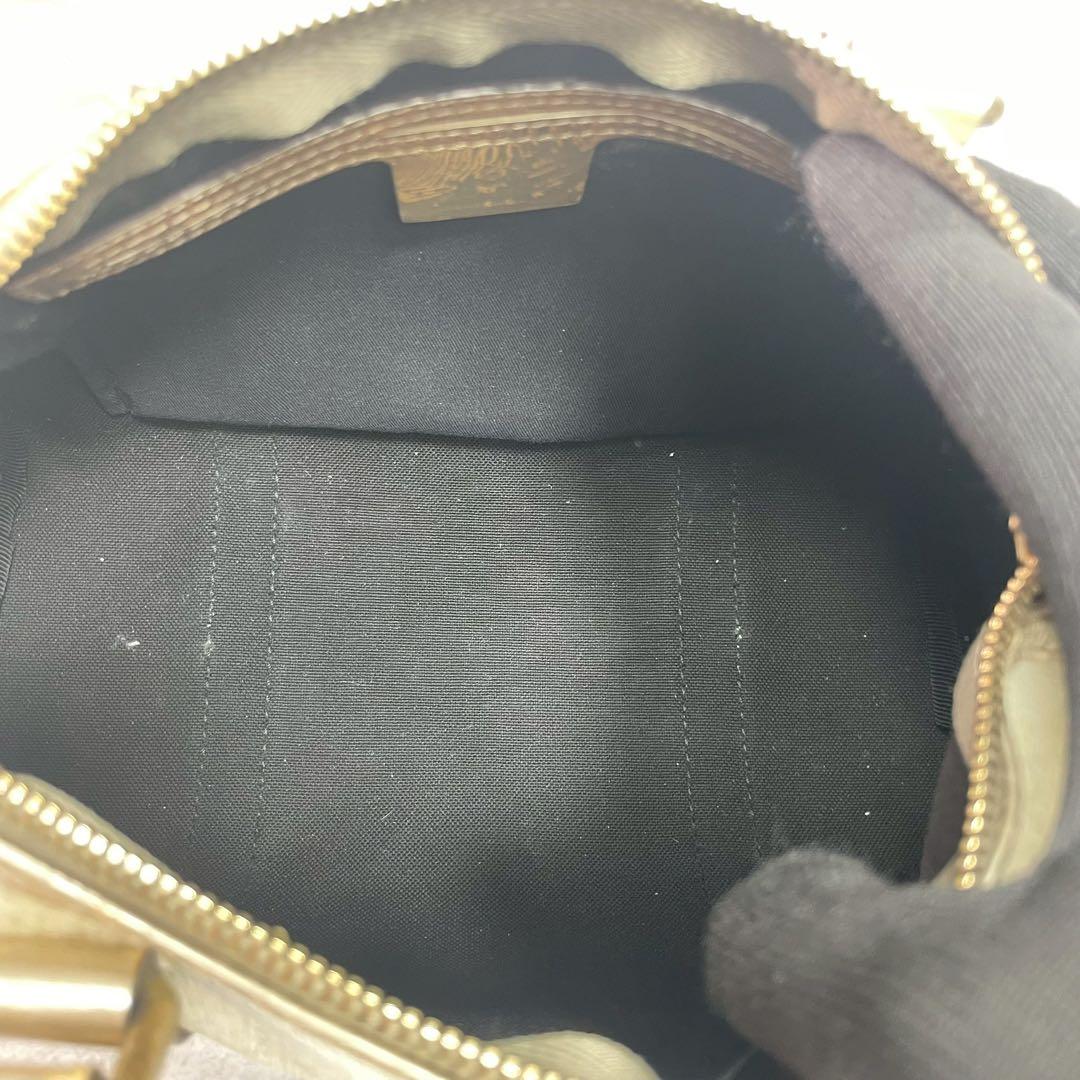 Gucci GG Boston Bag White Gold Logo Leather — view 5
