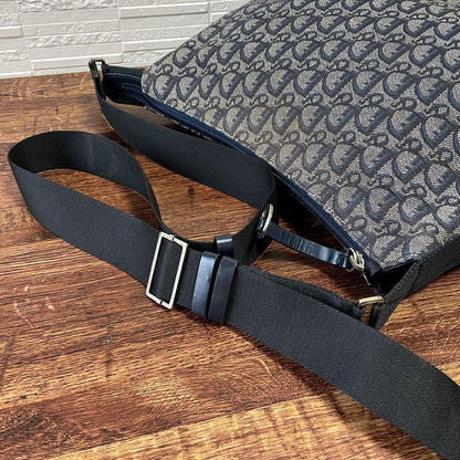 Dior Trotter Canvas Shoulder Bag All Over Pattern Large Navy — view 6