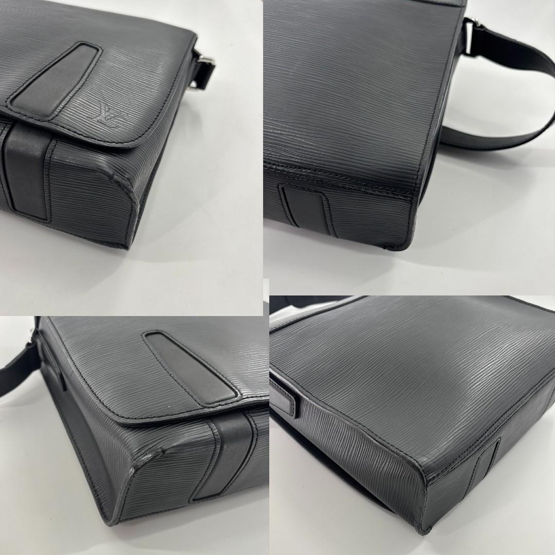 Louis Vuitton Super Epi Harrington Messenger PM Shoulder Bag Black — view 8