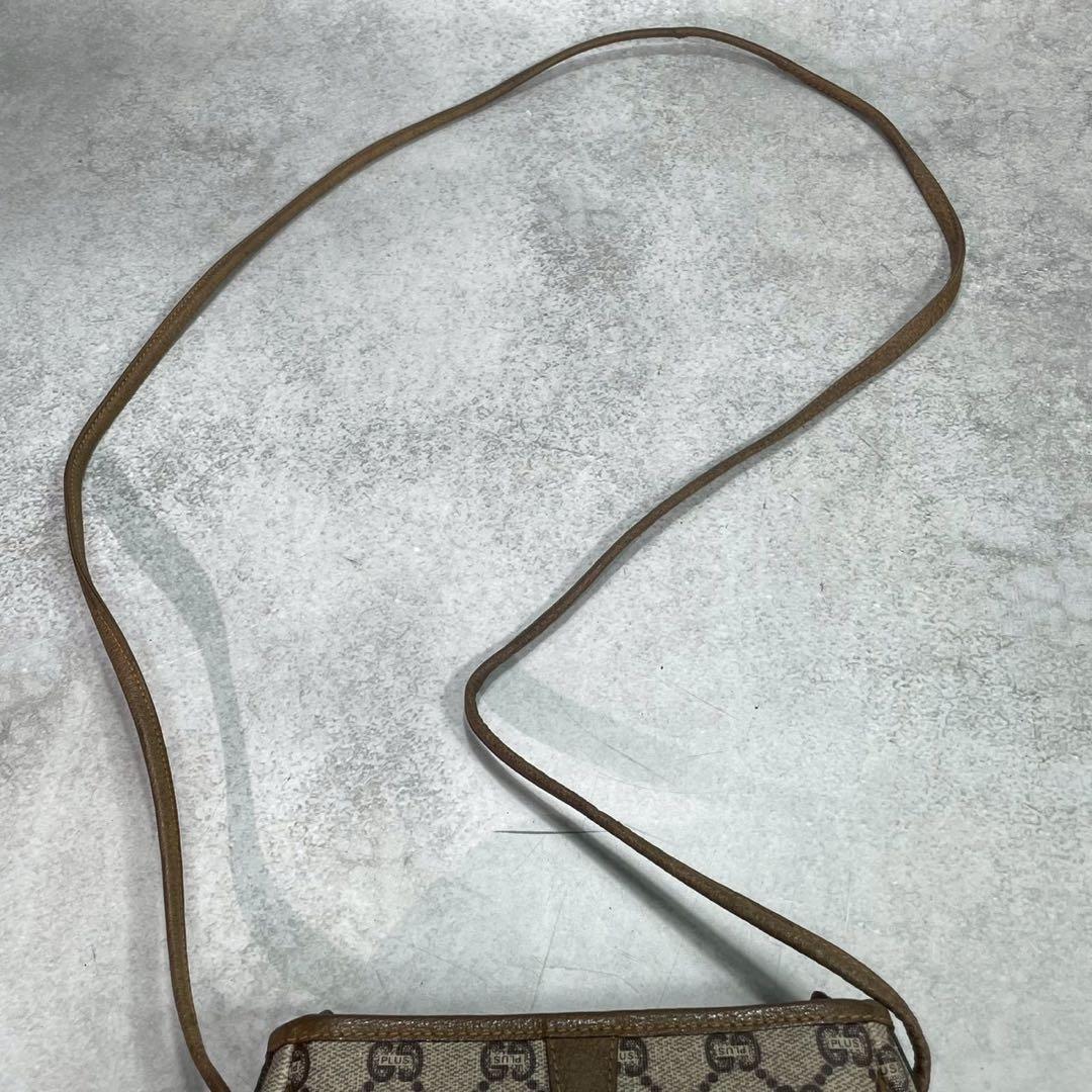 Gucci GG Shoulder Bag Brown Beige Leather — view 4